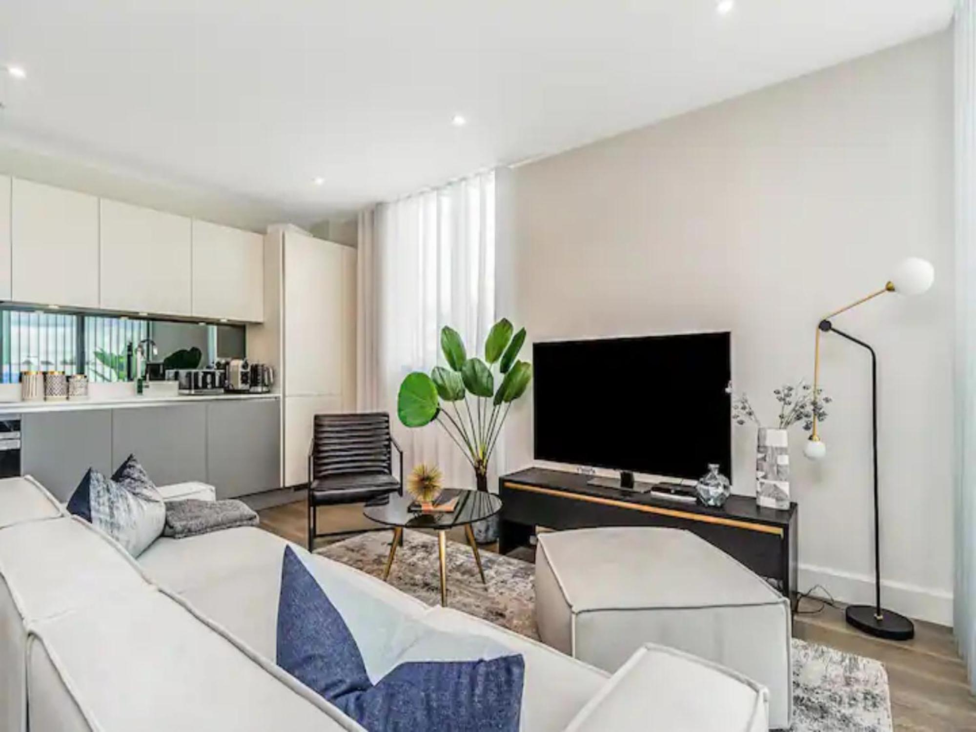 Pass The Keys Penthouse Oasis In Trendy Fulham Apartment Лондон Екстериор снимка