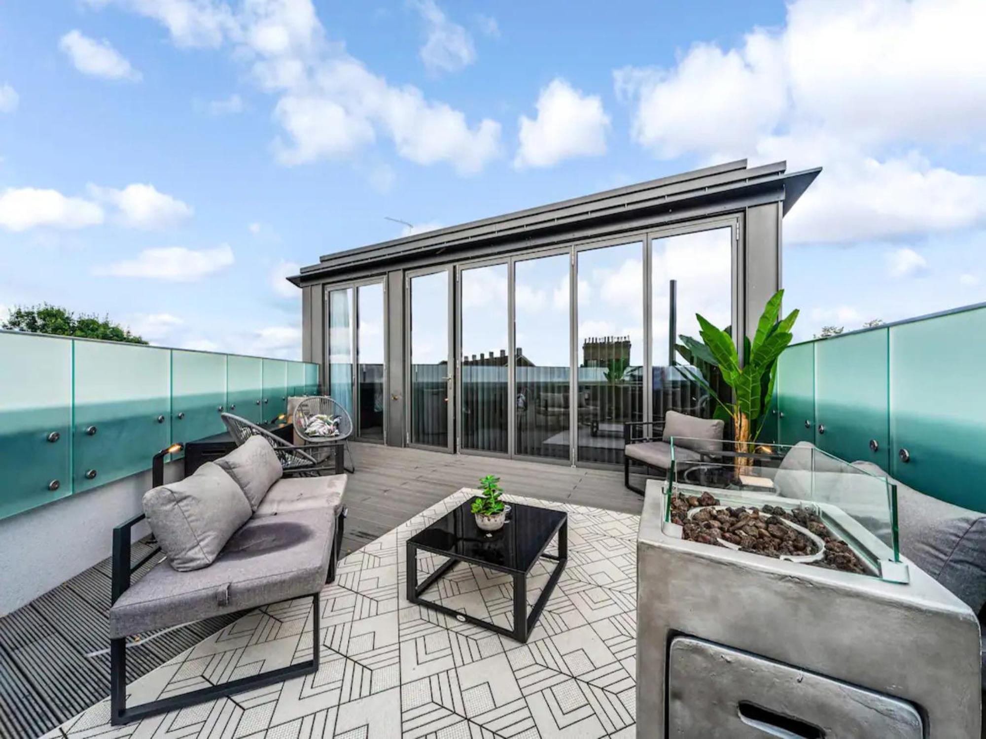 Pass The Keys Penthouse Oasis In Trendy Fulham Apartment Лондон Екстериор снимка